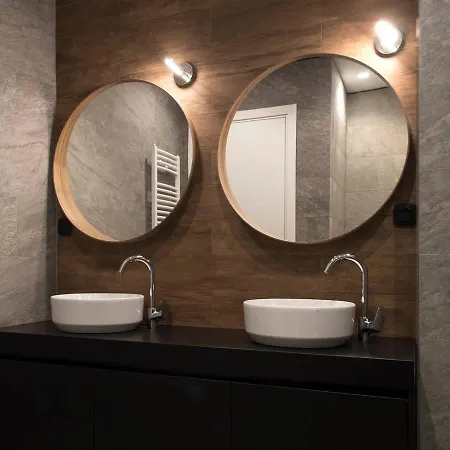 Preslav - Luxury Near A Metro Station